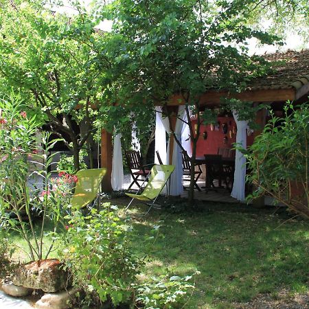 Bed and Breakfast Les Pascals Saint-Paul-lès-Romans Exteriér fotografie